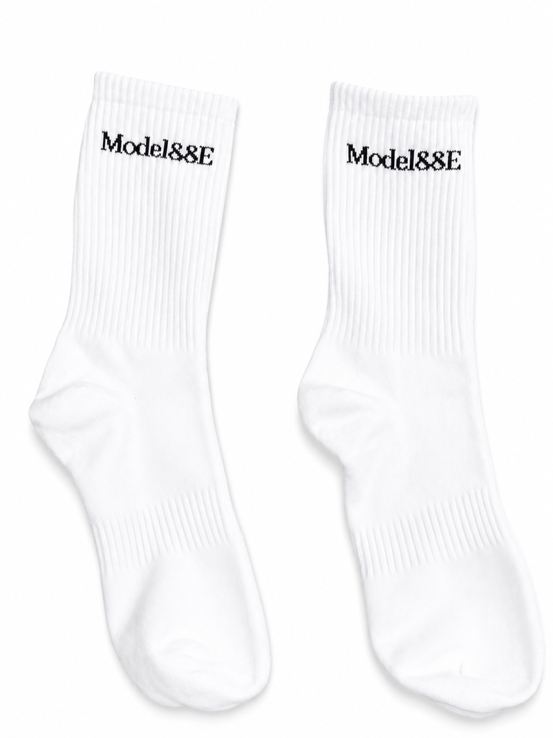 Model88e socks in White